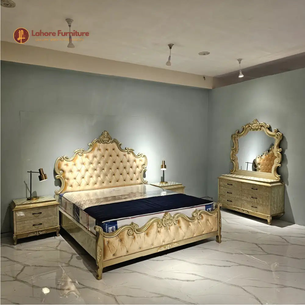 Luxurious Golden King Style Bed # HCR19