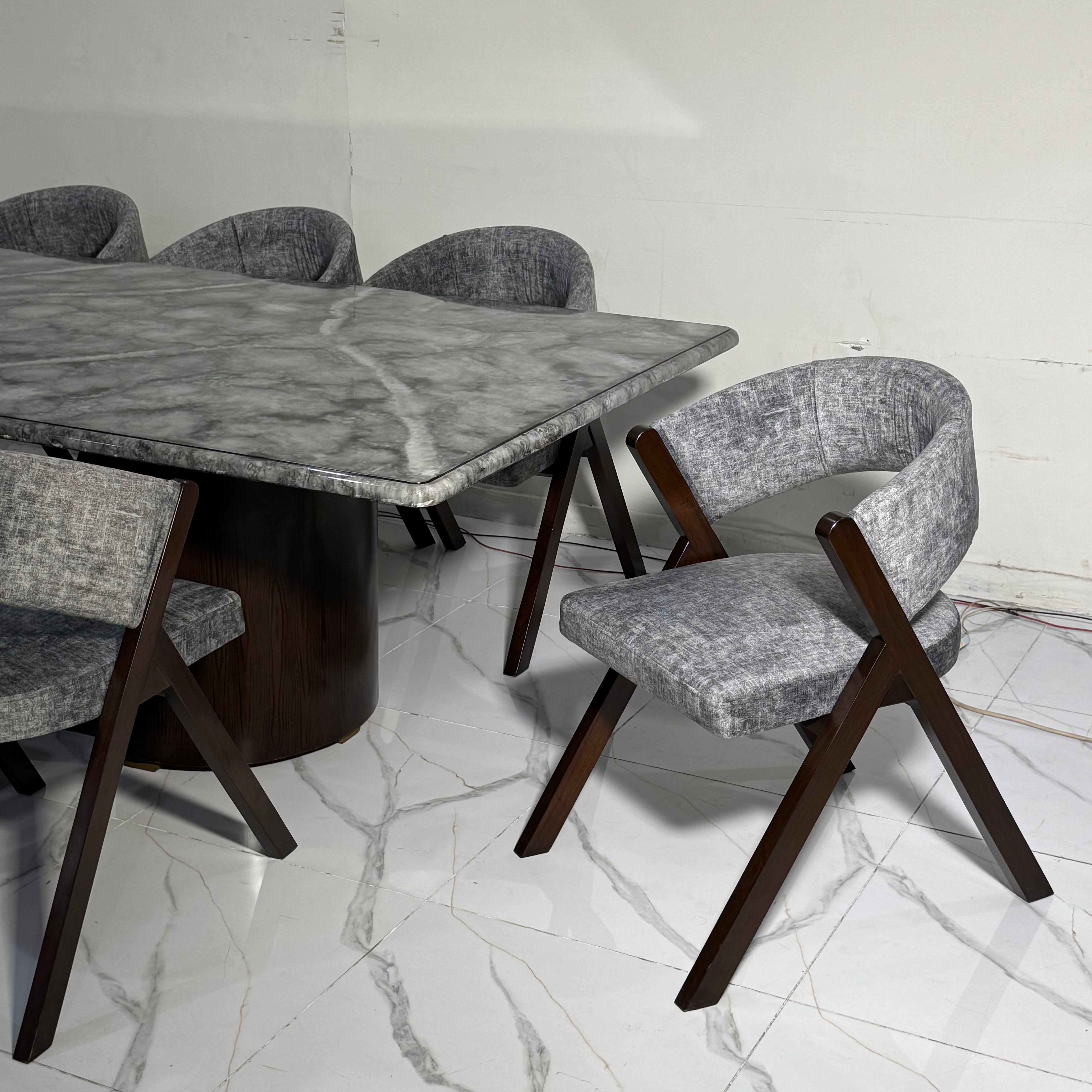 SD41  DINING TABLE AND CHAIRS SET