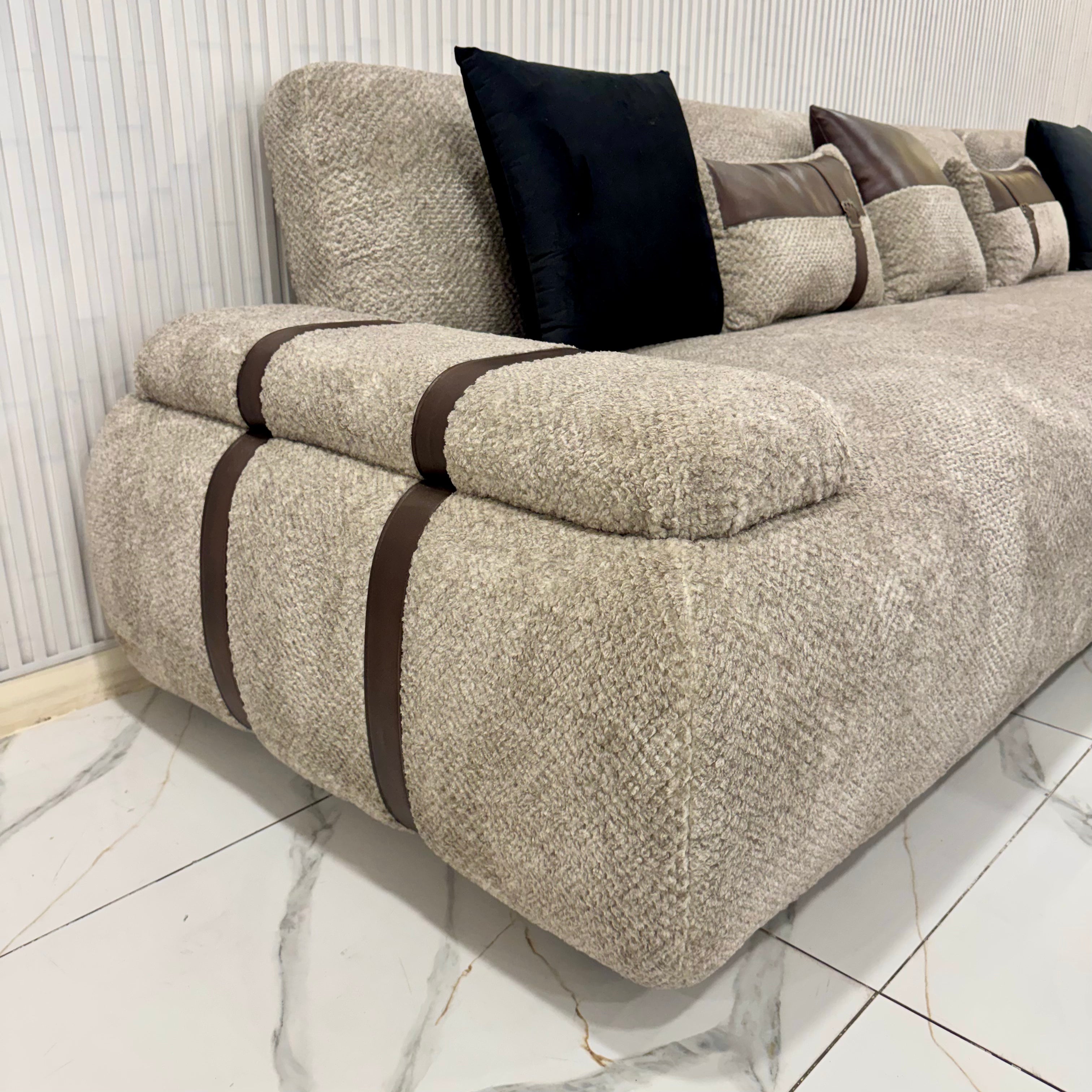 7 Seater Sofa LS18 - image 2