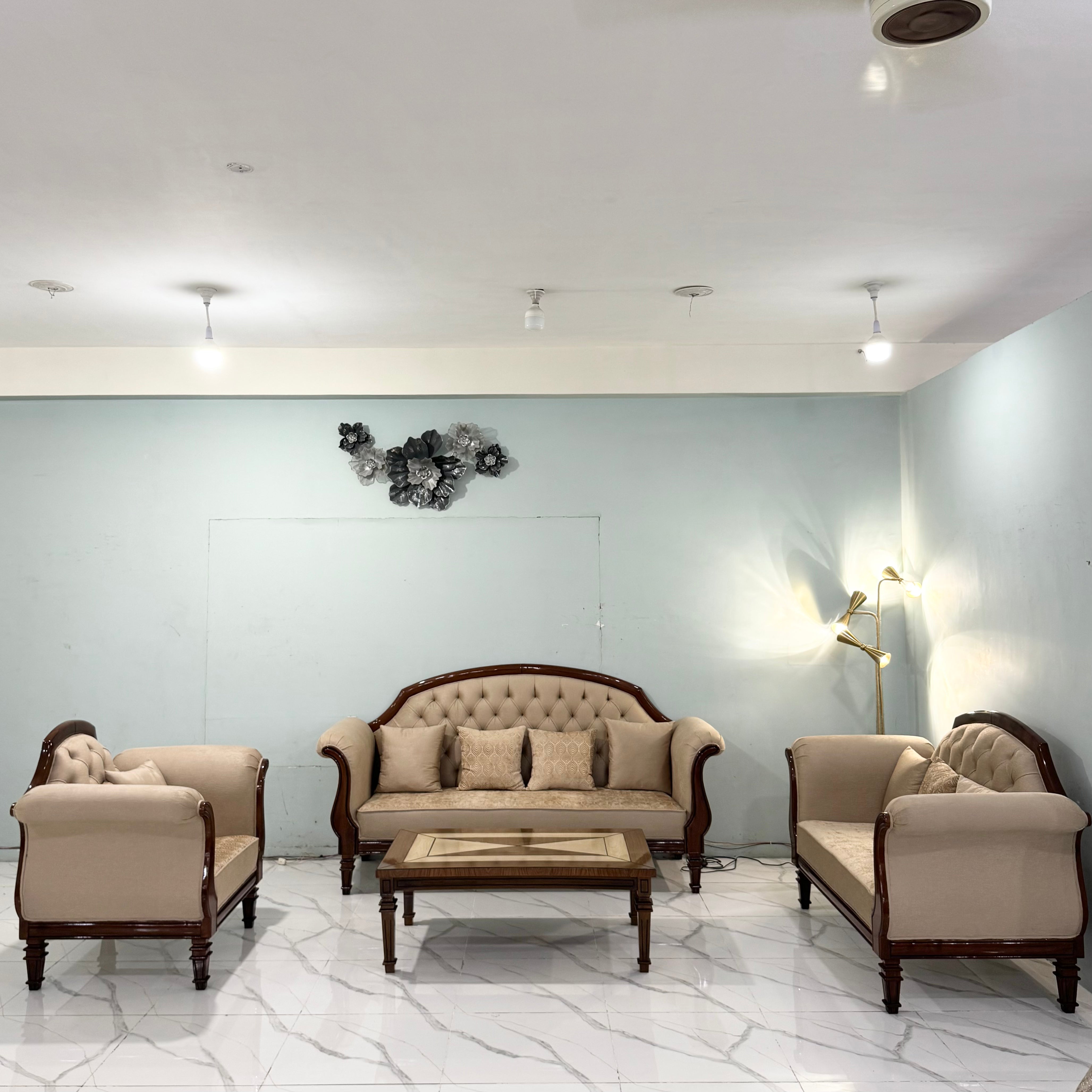 Majestic Chesterfield 6-Seater Suite