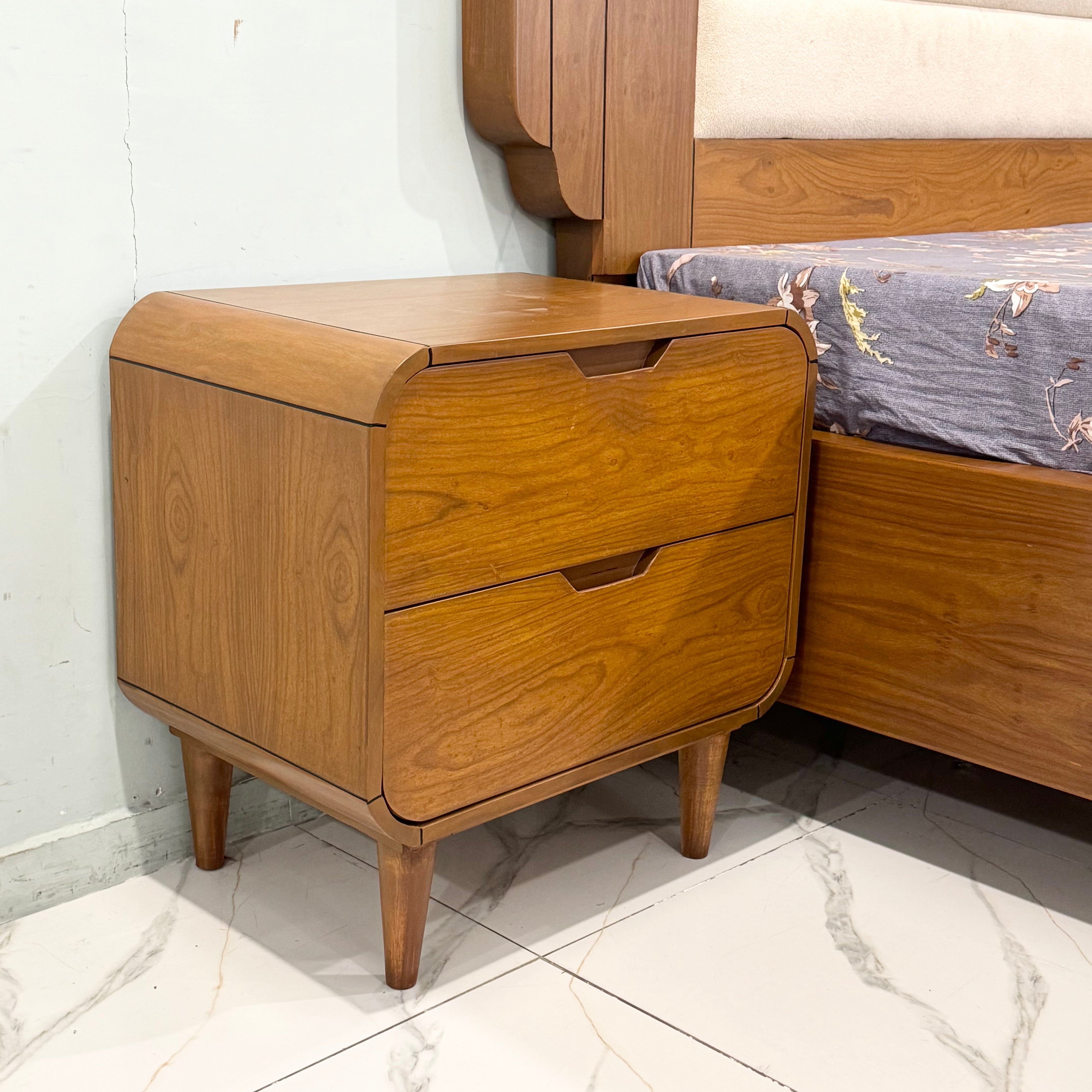 Nordic Oak Master Bed Suite