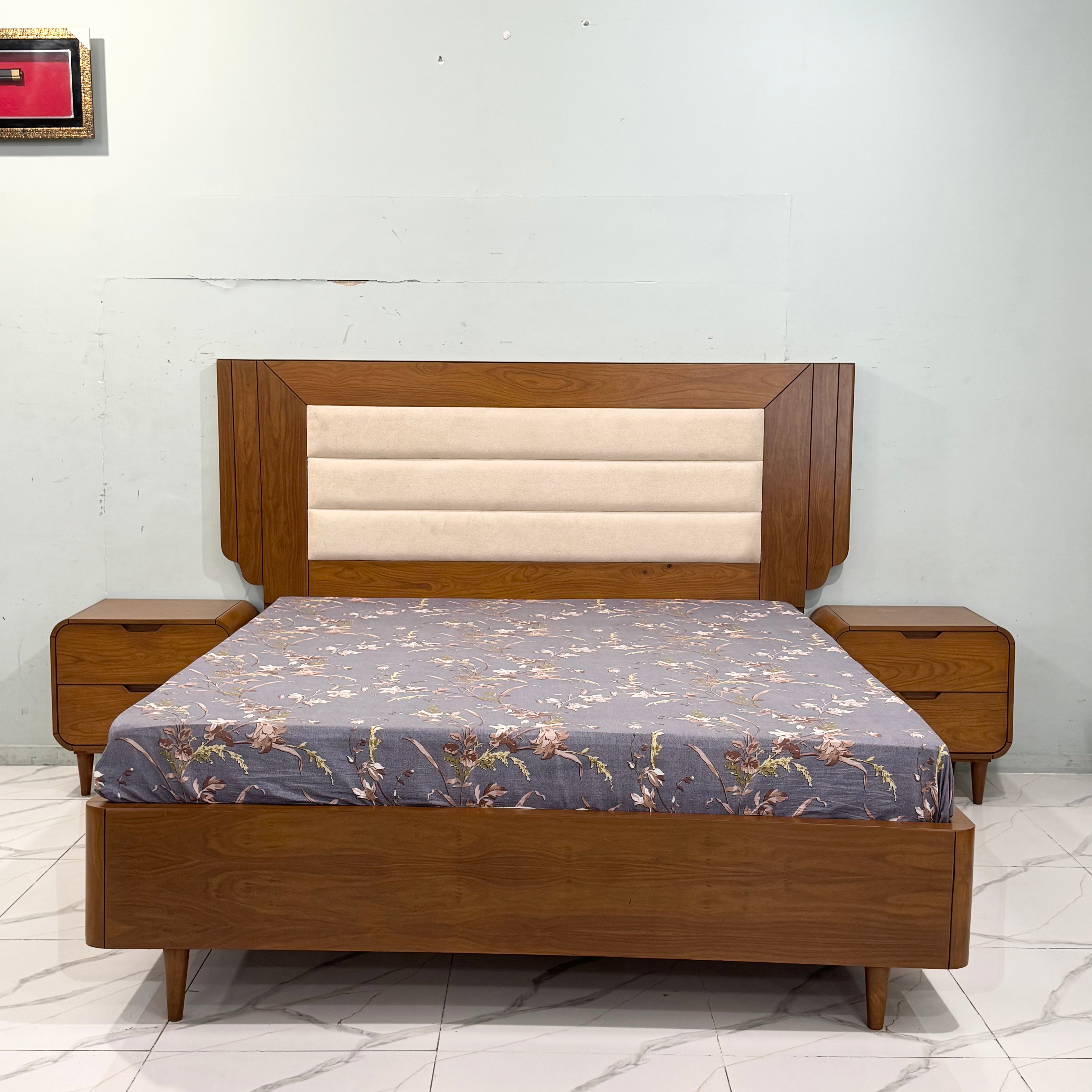 Nordic Oak Master Bed Suite